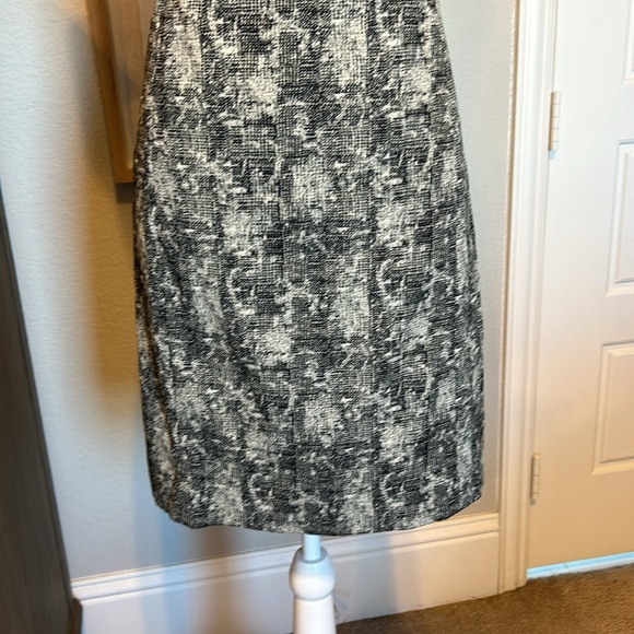 MM. LAFLEUR | Black and Cream Sheath Aditi Cap Sleeve Dress | Size 0 - Picture 6 of 13